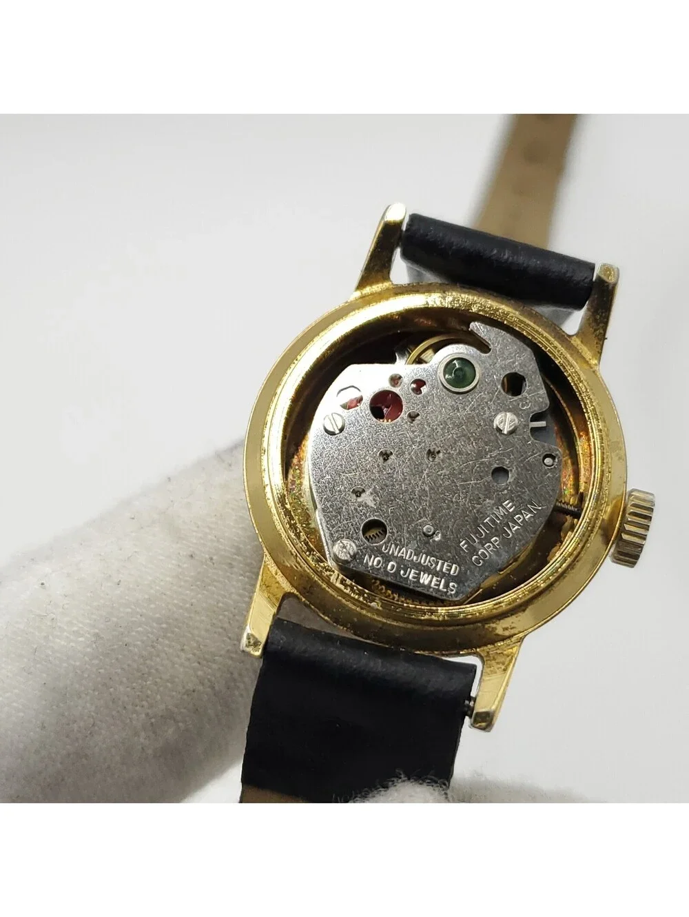 Q&Q Date Dial Mechanical Womens Watch For Parts Or Repair 22mm